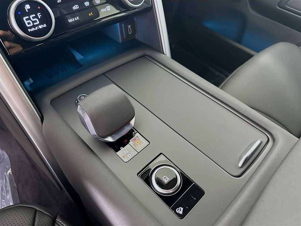 2026 Land Rover Discovery Gemini Edition - Photo 20
