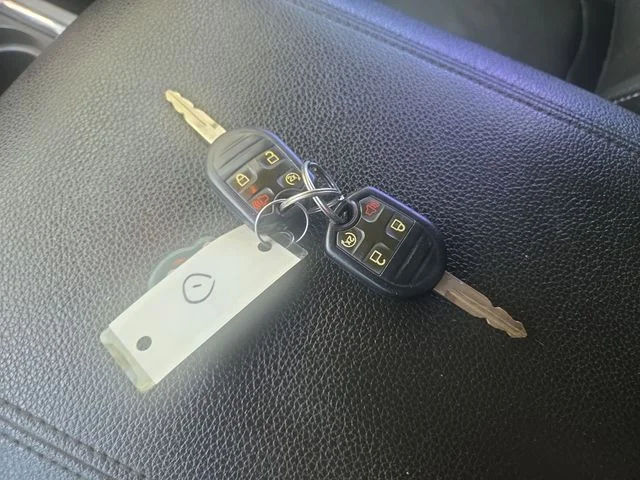 Used 2016 White Ford Lariat image 22
