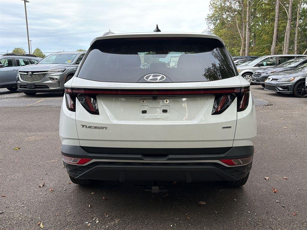Used 2022 Quartz White Hyundai SEL image 9