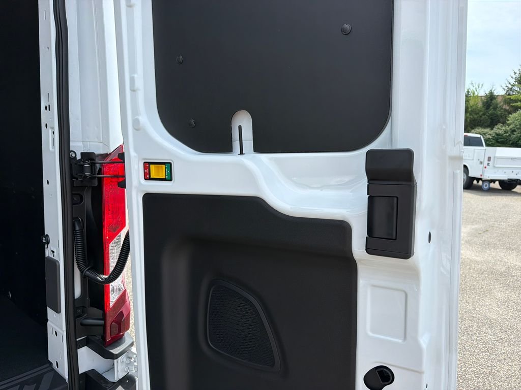 New 2026 Oxford White Ford Cargo Van image 7
