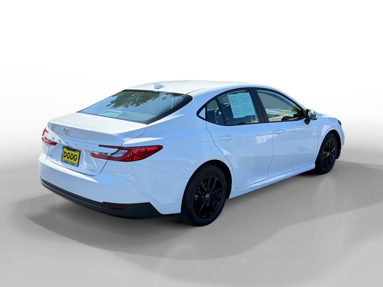 Used 2025 Ice Toyota LE image 5