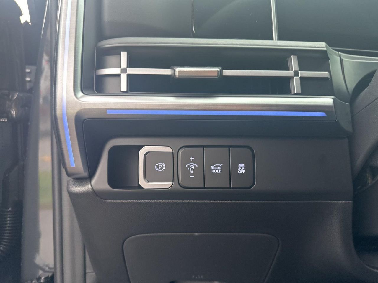 2026 Hyundai Santa Fe Limited - Photo 13