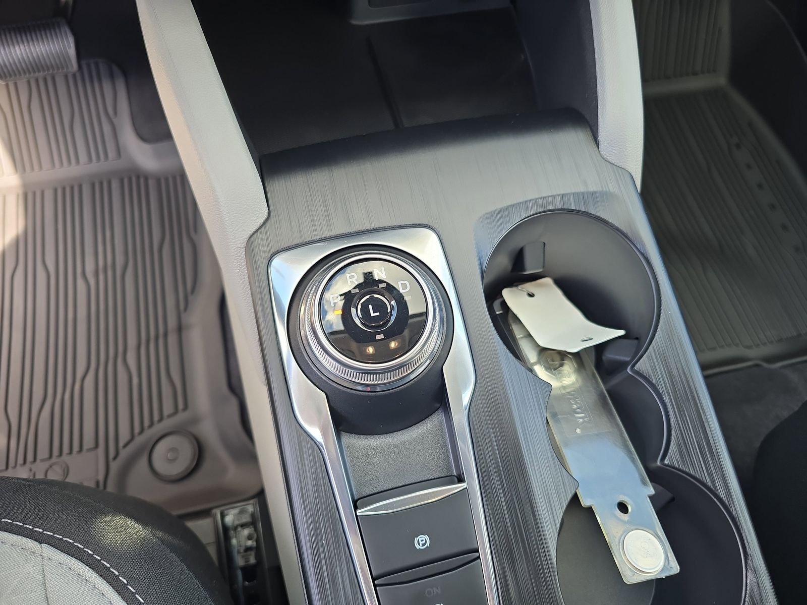 New 2026 Agate Black Metallic Ford Active image 18