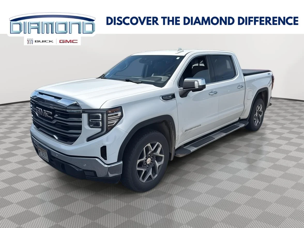 Used 2023 Summit White GMC SLT image 1