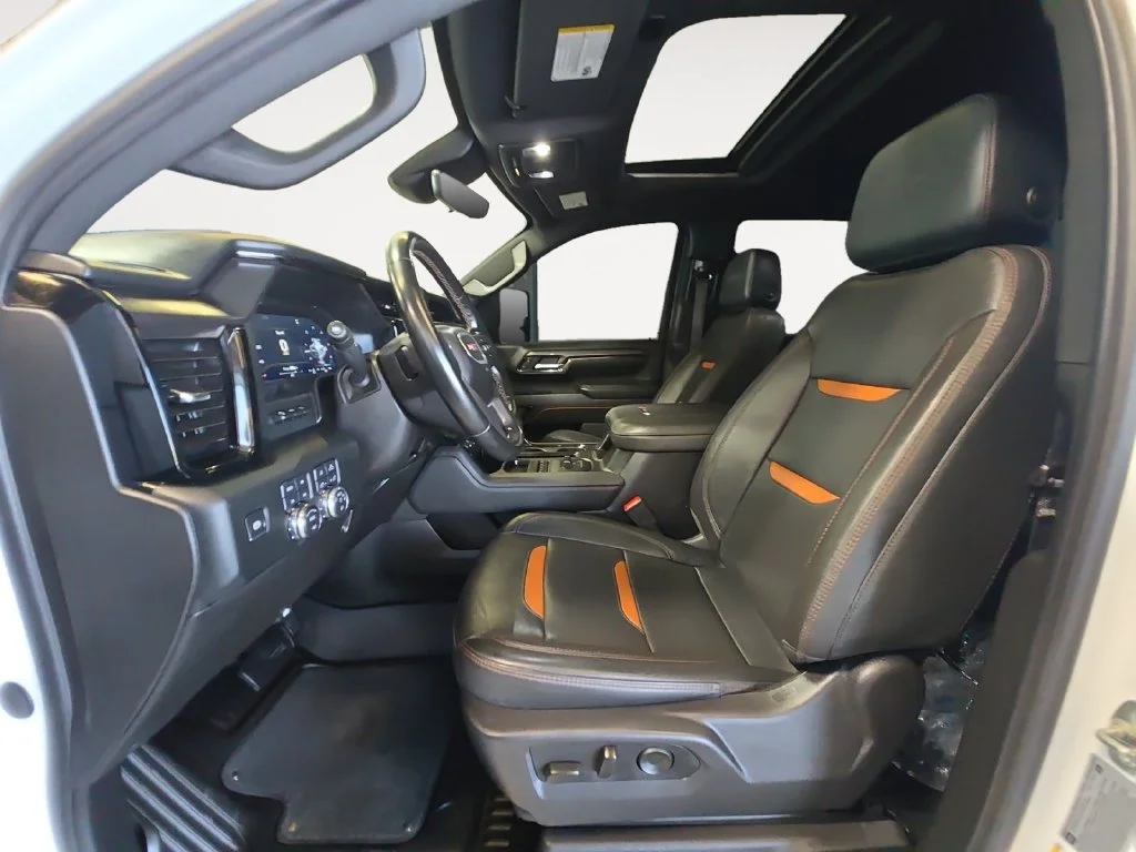 Used 2025 Summit White GMC AT4 image 11