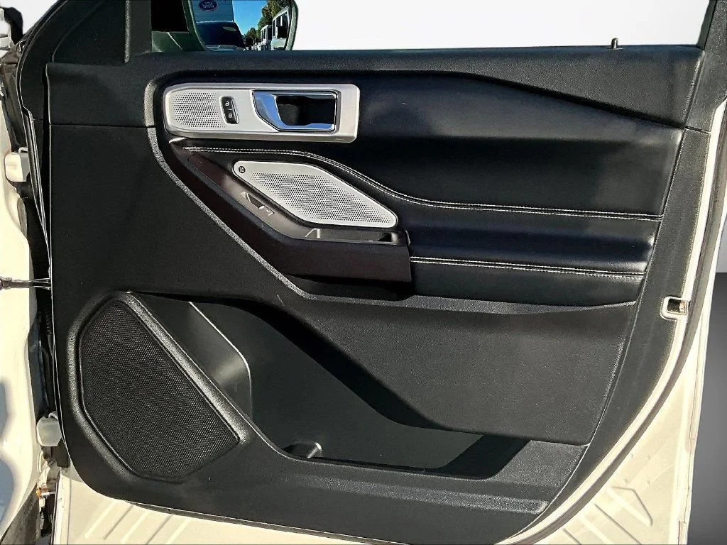Used 2020 White Metallic Ford ST image 30