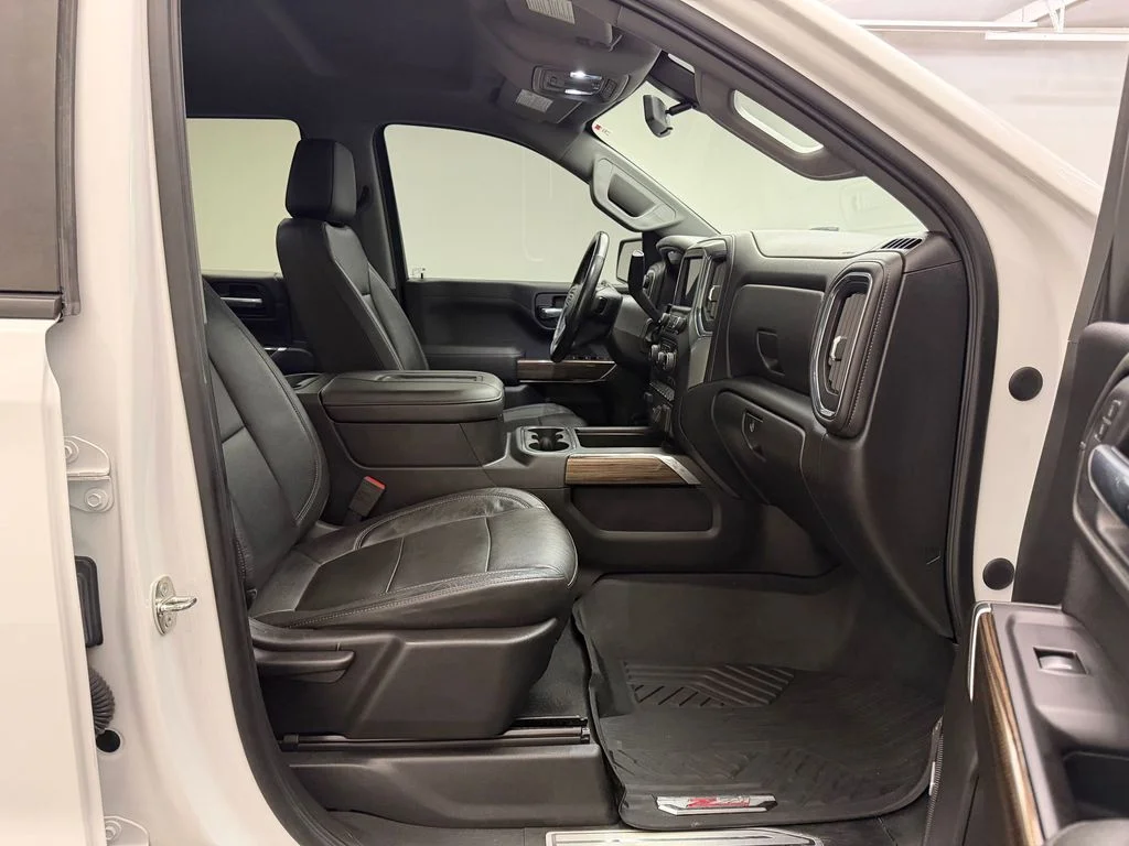 Used 2020 Summit White Chevrolet LT Trail Boss image 24