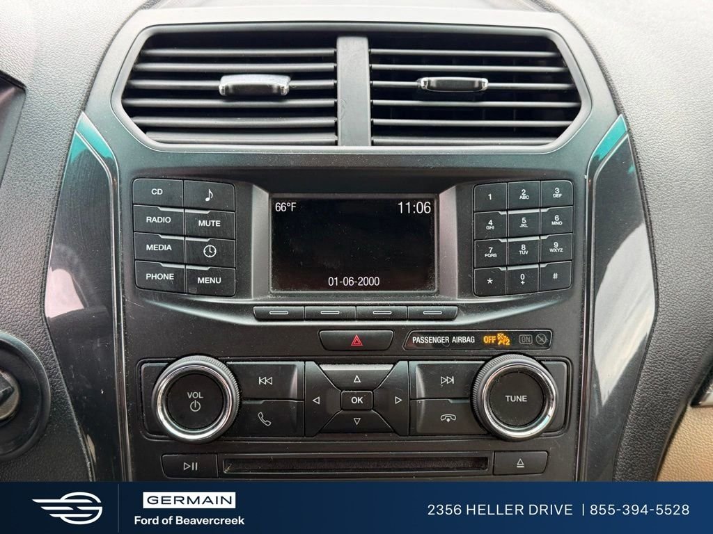 Used 2016 Oxford White Ford Base image 14