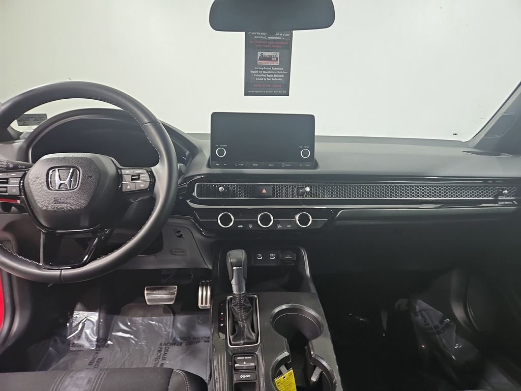 Used 2025  Honda Sport image 17