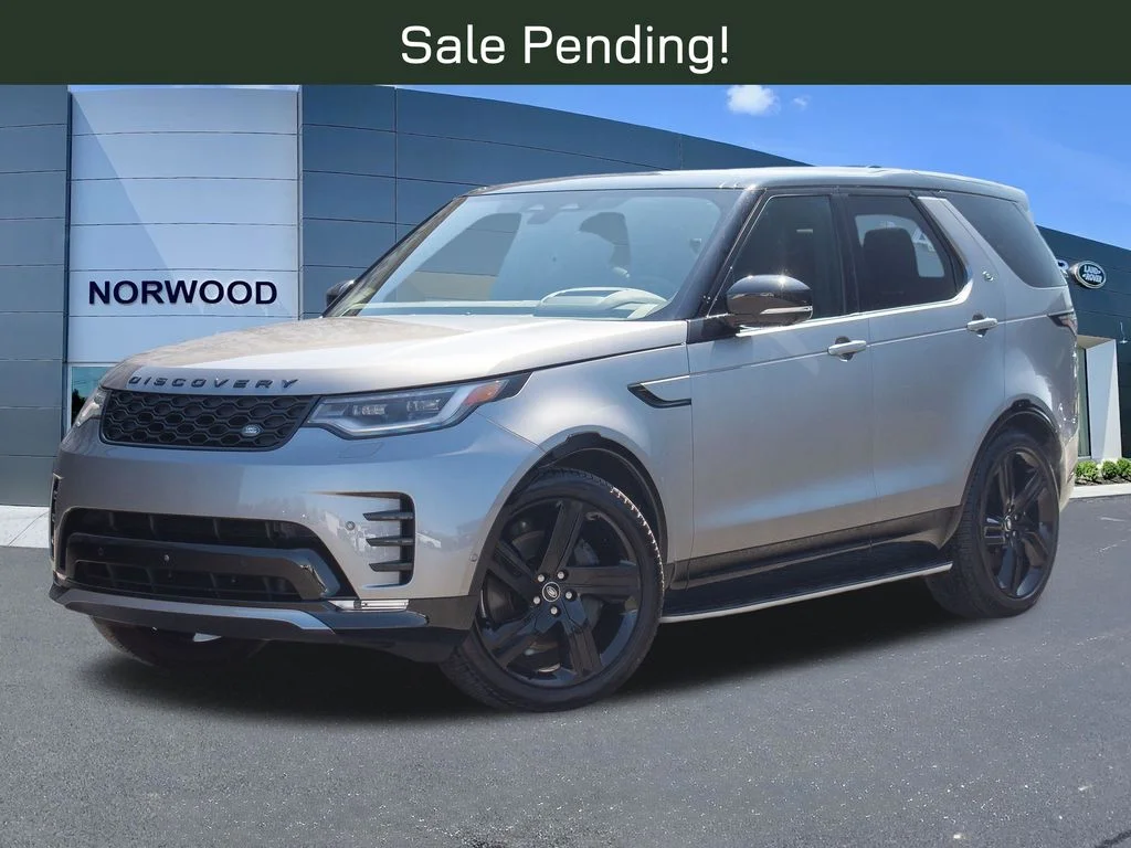 Used 2025 Gray Land Rover Dynamic SE image 1