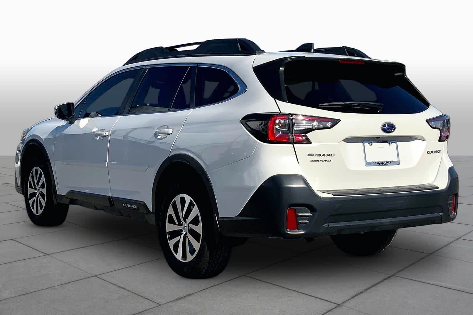 Used 2022 Crystal White Pearl Subaru Premium image 10