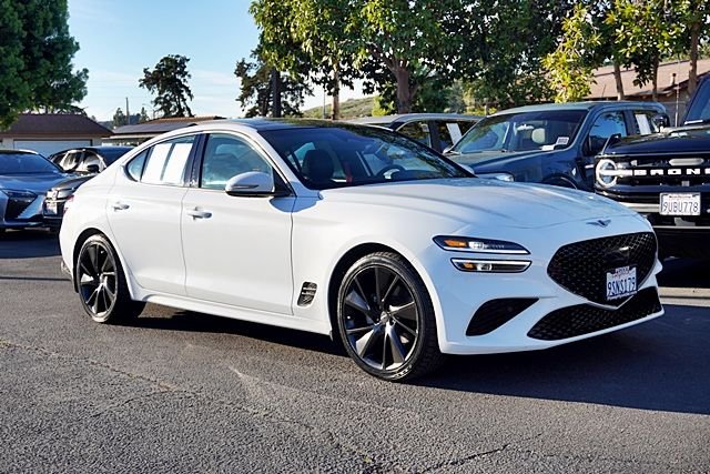 Used 2023 White Genesis 2.0T image 5