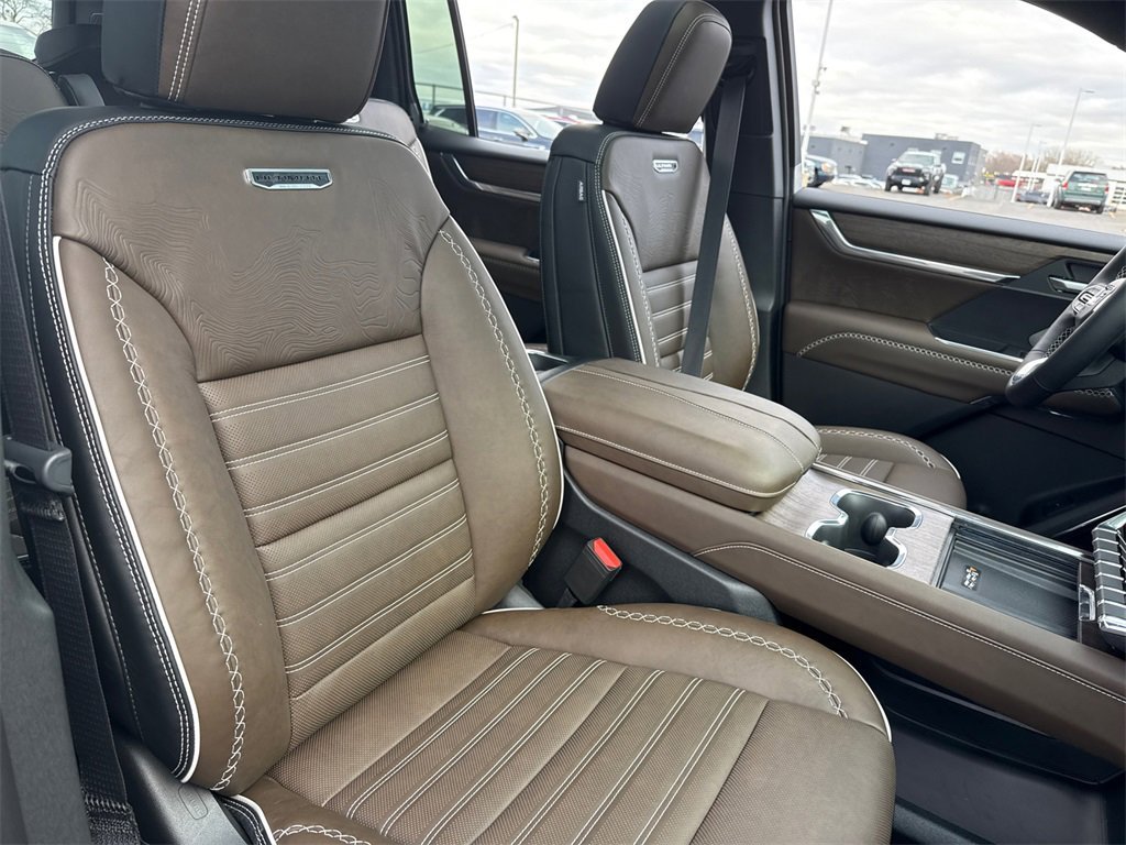 2026 GMC ACADIA - Image 36