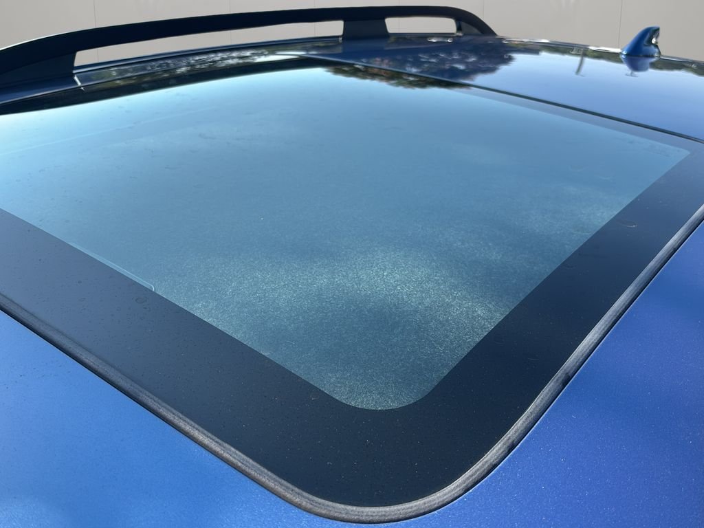 Used 2018 Quartz Blue Pearl Subaru 2.5i Premium image 15