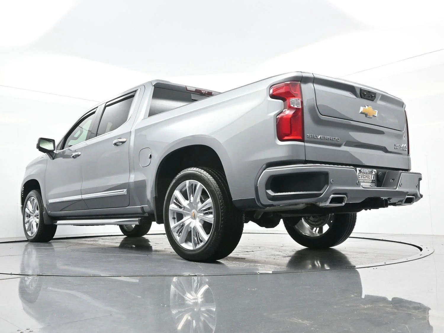 Used 2026 Sterling Gray Metallic Chevrolet High Country image 49