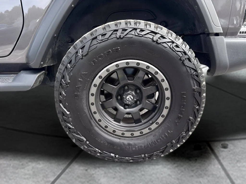 Used 2020 Gray Jeep Sport image 30