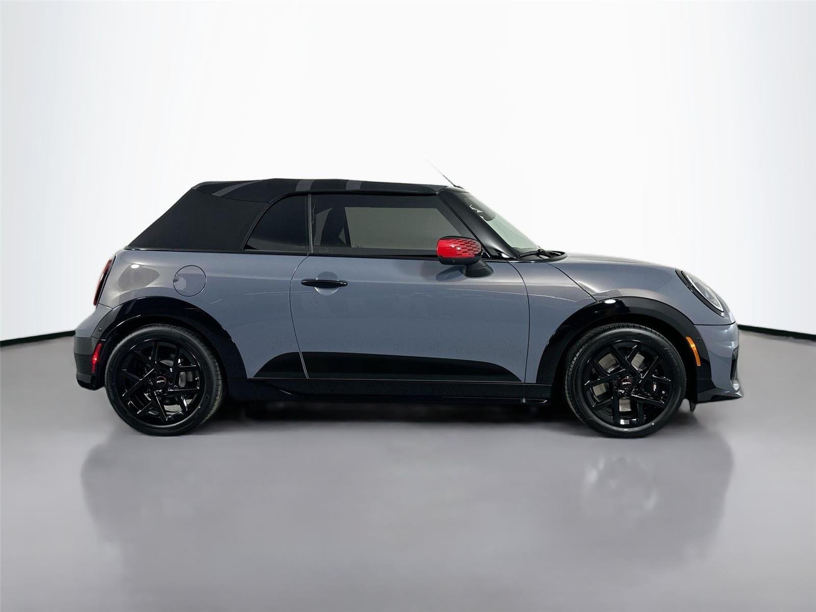 New 2026 Copper Grey Metallic MINI Cooper S image 4