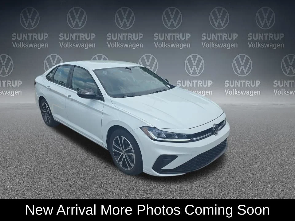 Used 2025 White Volkswagen 1.5T Sport image 2