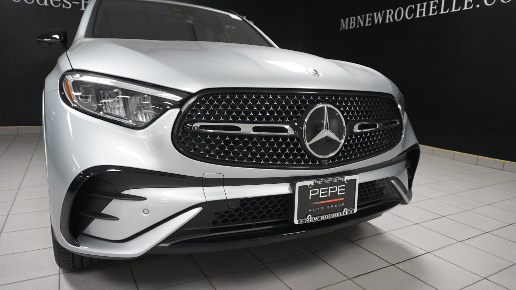 Certified Used 2026 Gray Mercedes-Benz GLC 300 image 10