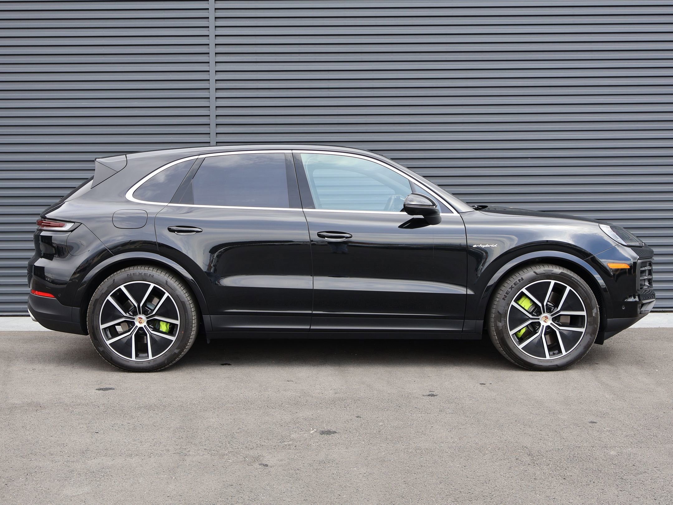 Certified Used 2025 Chromite Black Metallic Porsche E-Hybrid image 8