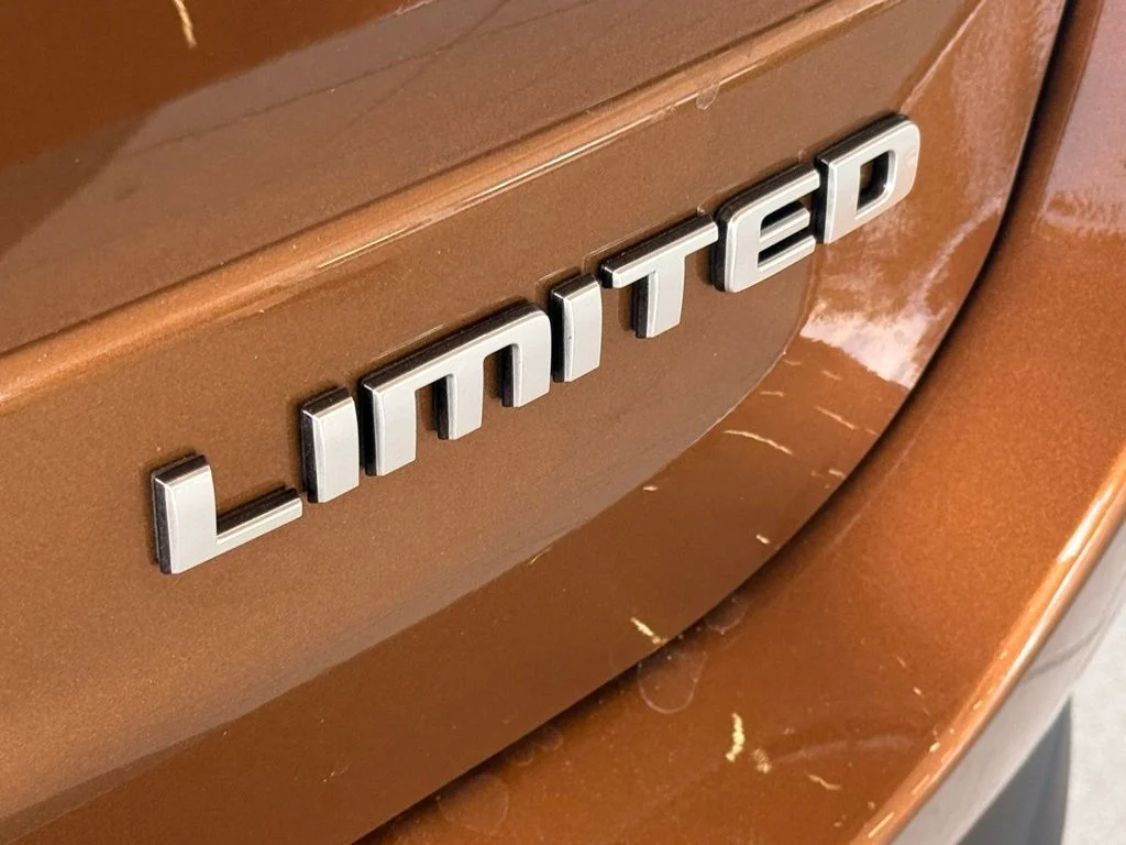 New 2026 Copper Shino Metallic Clear-Coat Exterior Paint Jeep Limited image 36