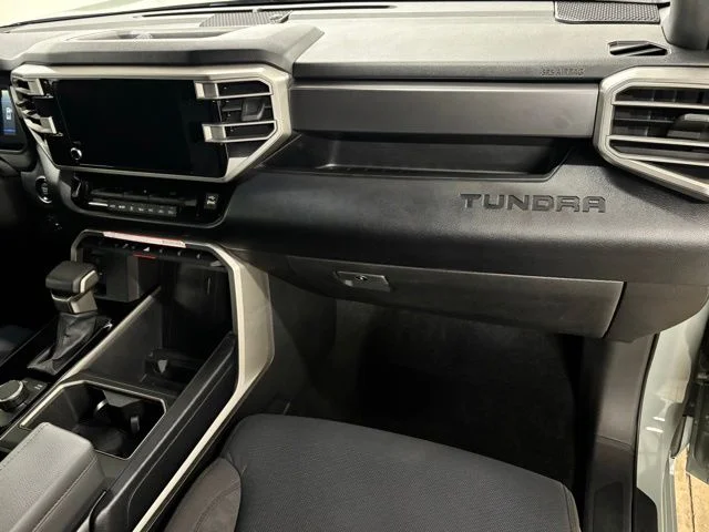 Used 2025  Toyota SR5 image 22
