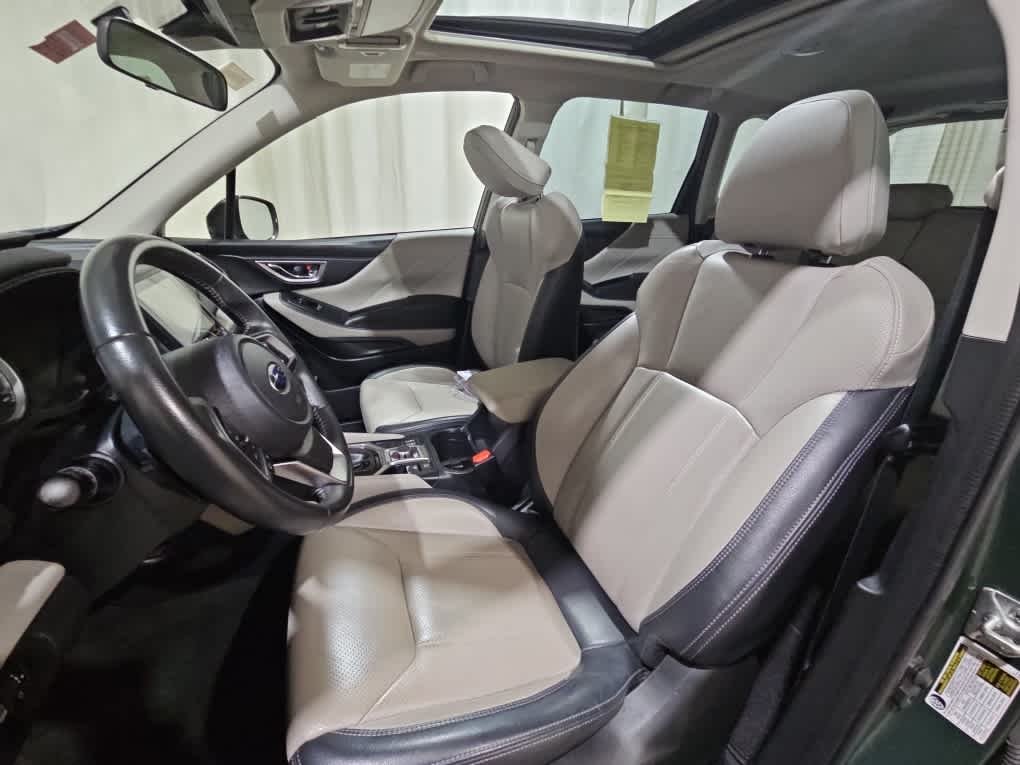Used 2023 Cascade Green Silica Subaru Limited image 13