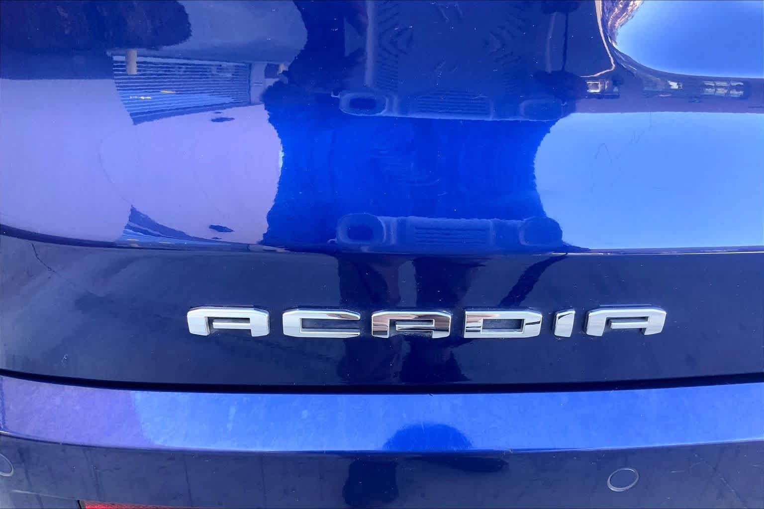 Used 2023 Ultra Blue Metallic GMC Denali image 33