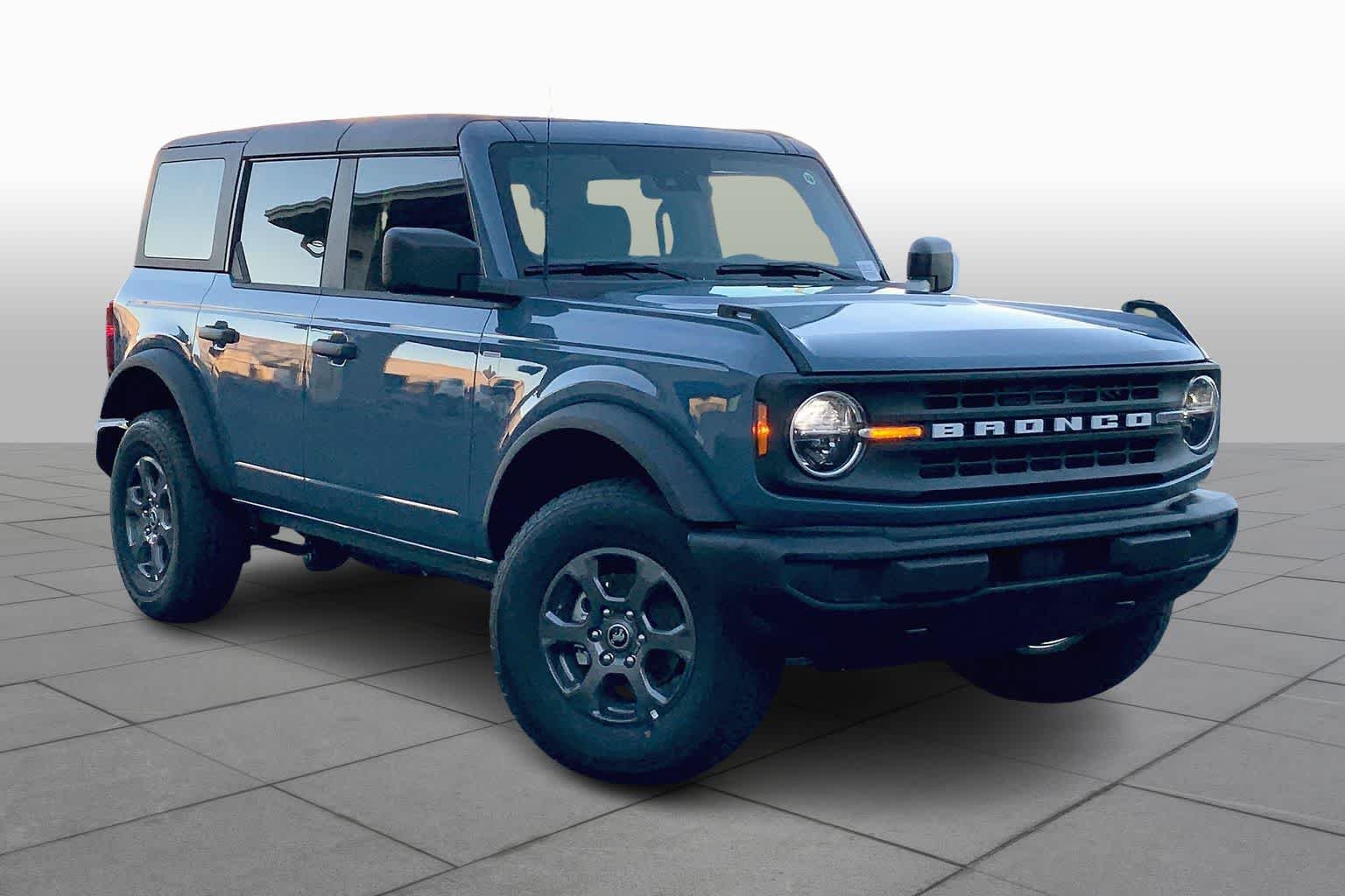 New 2025 Azure Gray Metallic Tri-Coat Ford Big Bend® image 2