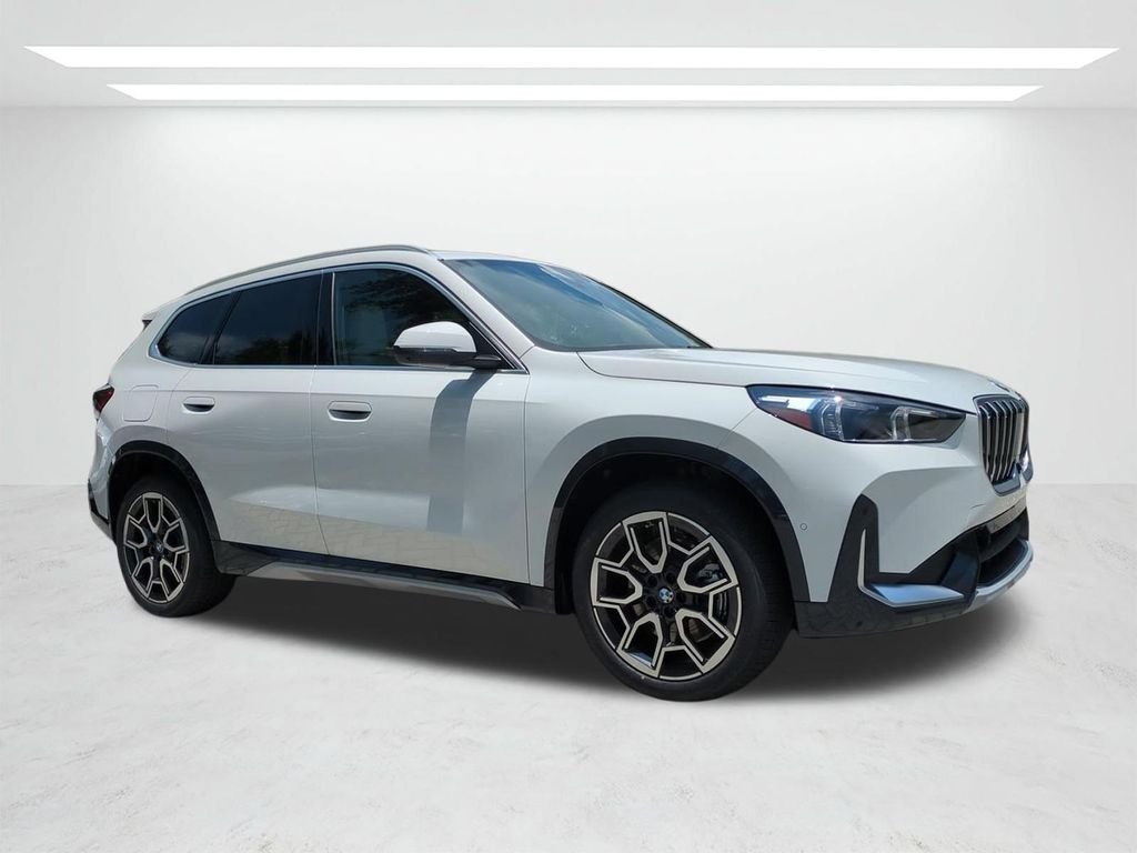 New 2026 Alpine White BMW xDrive28i image 2