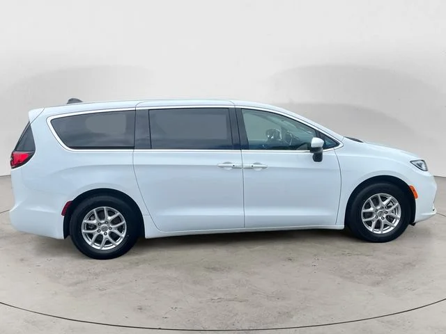 Used 2023 Bright White Clearcoat Chrysler Touring L image 6