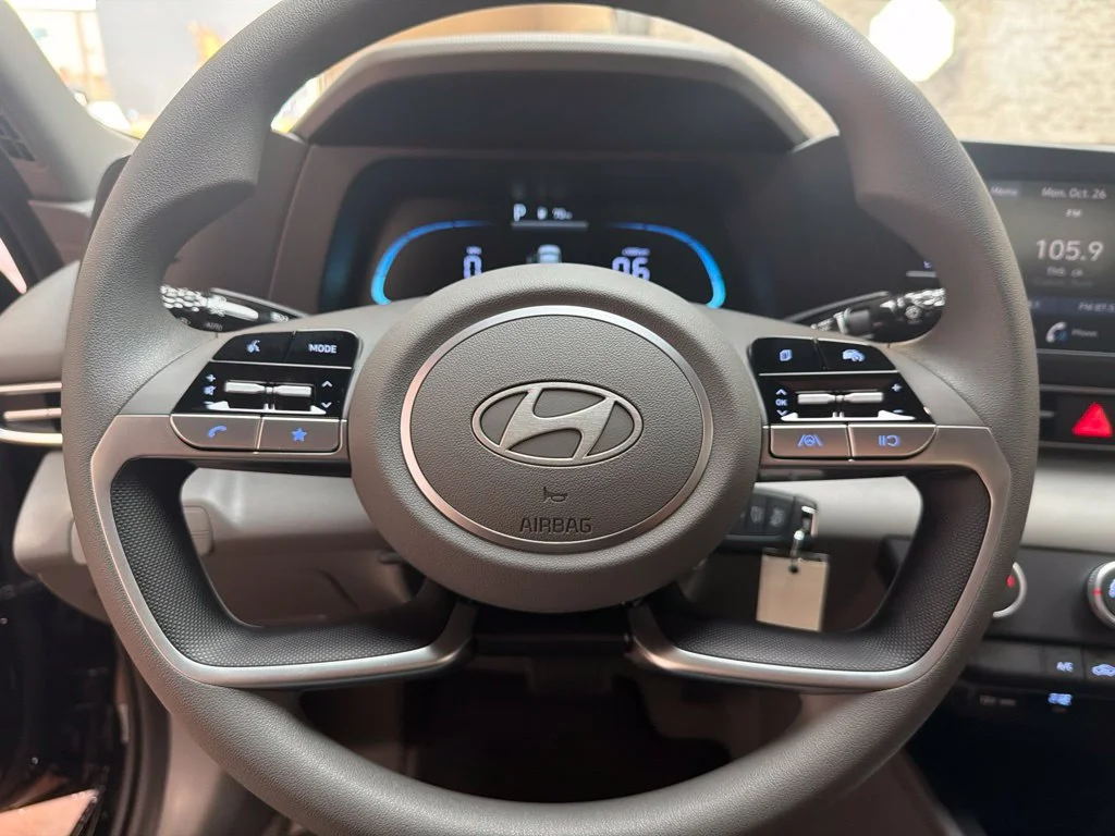 New 2026 Abyss Black Hyundai SE image 23