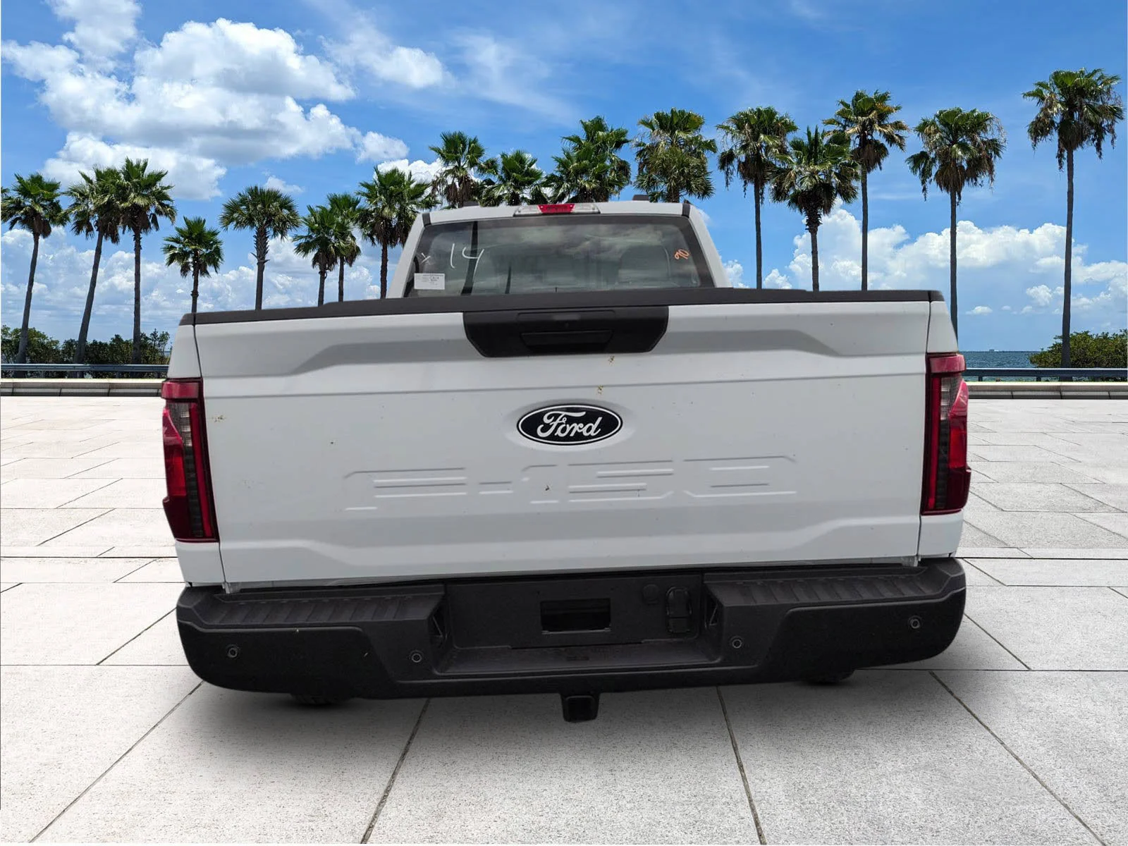 New 2026 Oxford White Ford XL image 5