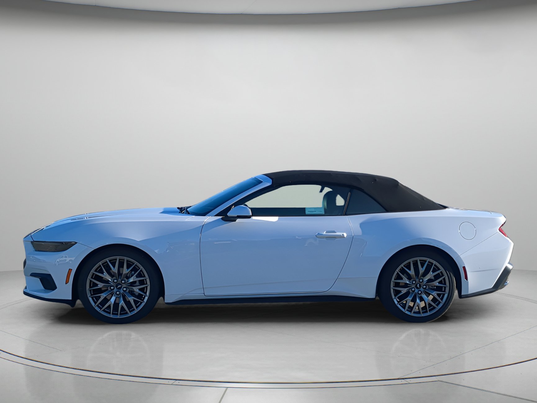 New 2026 Oxford White Ford EcoBoost® Premium Convertible image 40