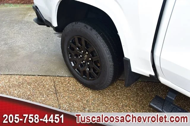 Used 2026 Summit White Chevrolet WT image 15