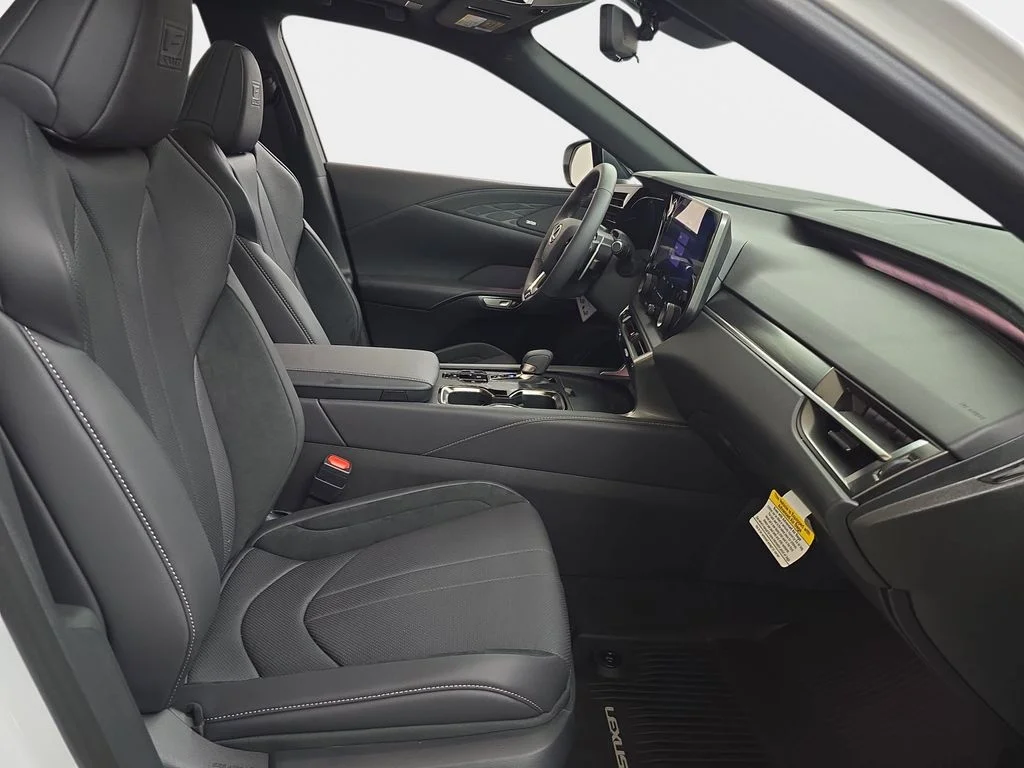 New 2026 White Lexus 500h F SPORT Performance image 9