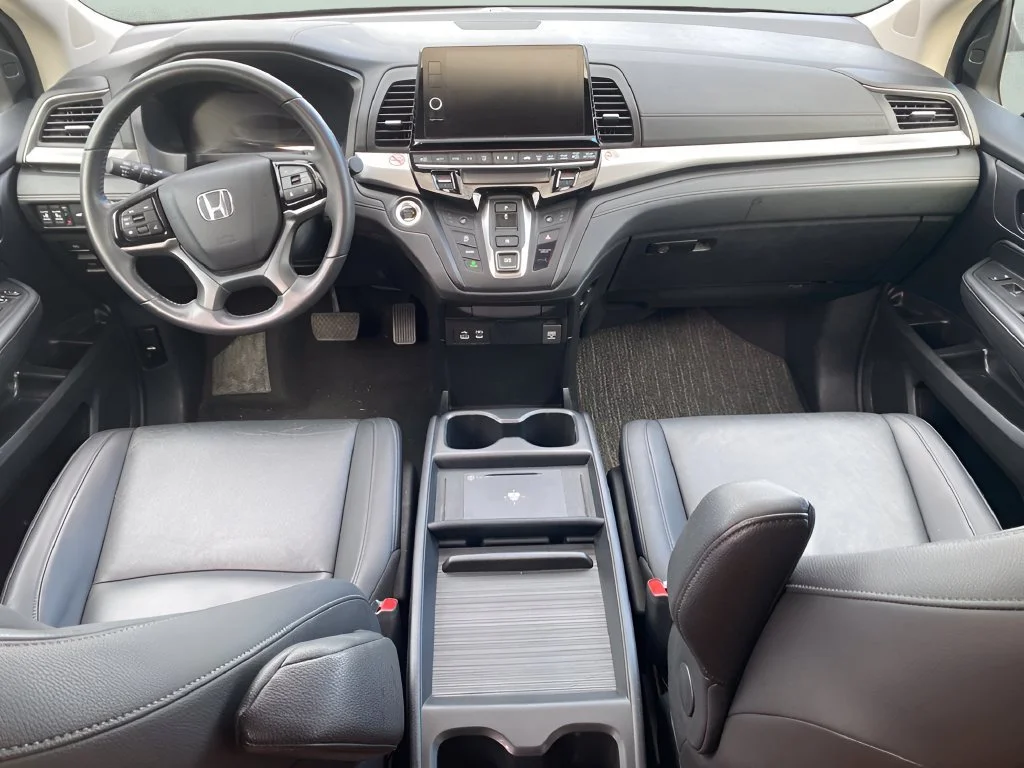 Used 2025 Black Honda EX-L image 12