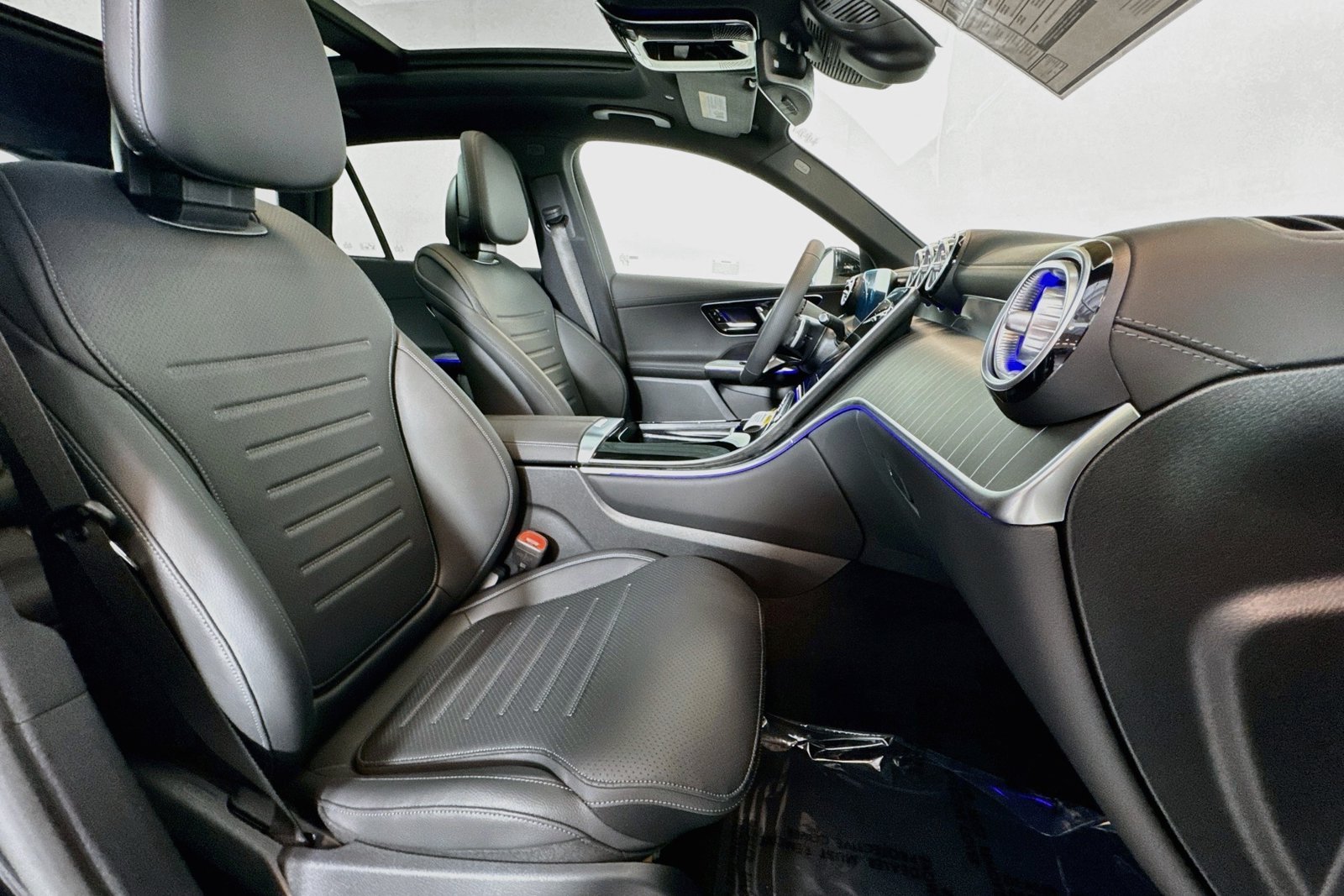 New 2026 Black Mercedes-Benz GLC 300 image 26