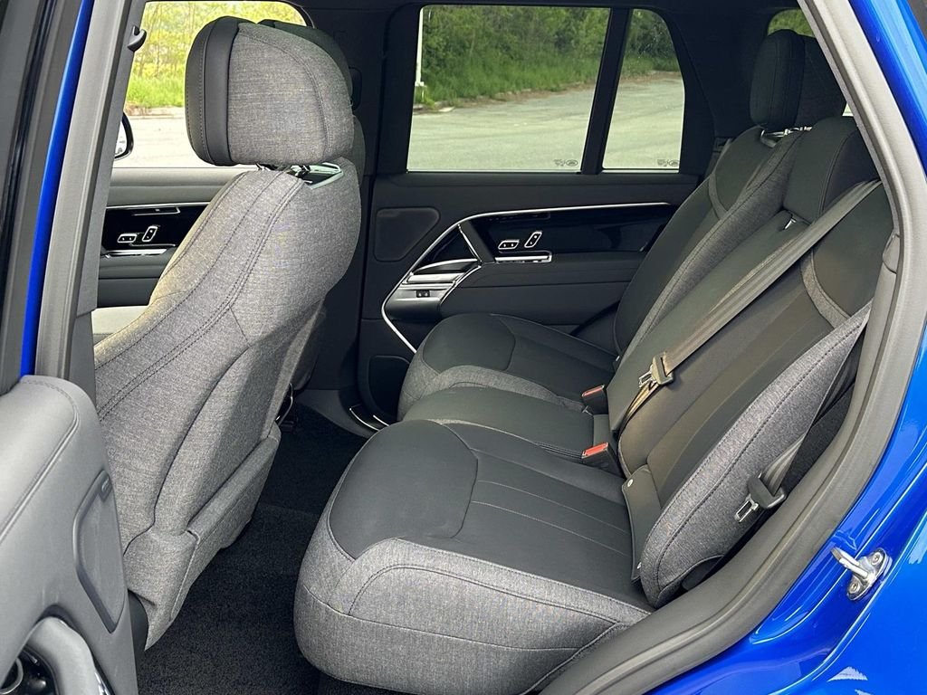 2025 Land Rover Range Rover SE - Photo 12