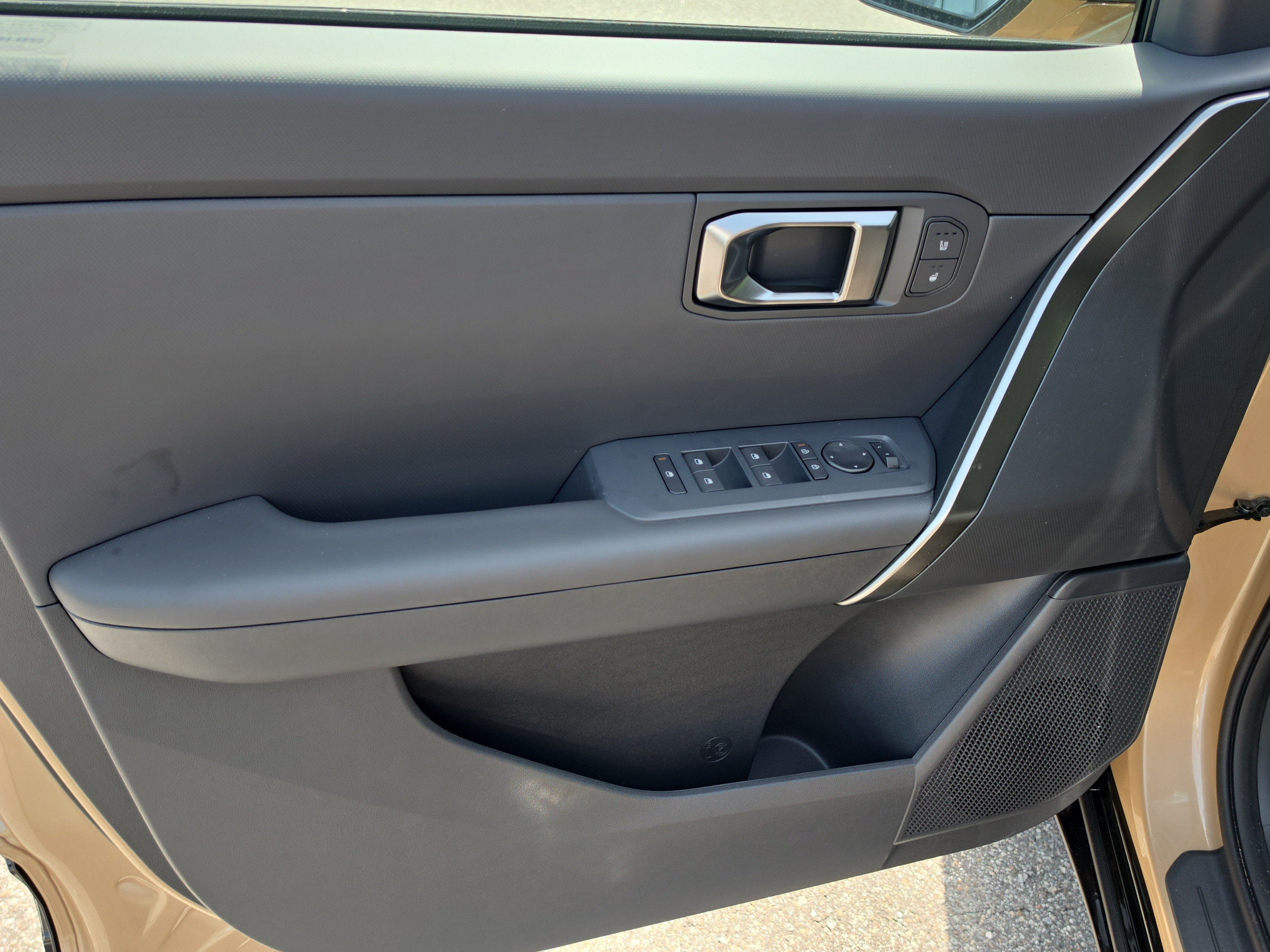 New 2027 Terrain Brown Kia X-Line S image 18
