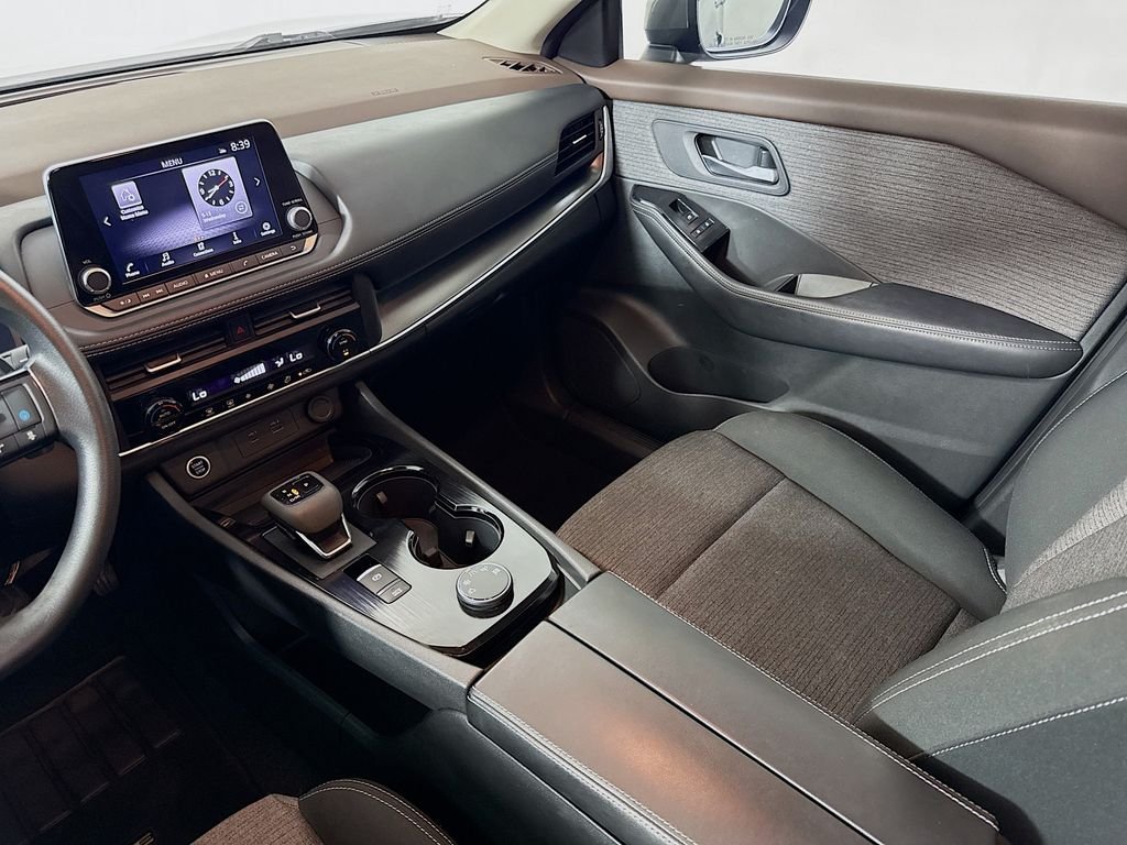 Used 2023 Gun Metallic Nissan SV image 22