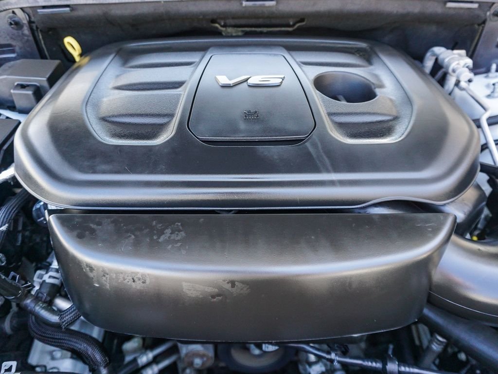 Used 2019 White Jeep Laredo E image 26