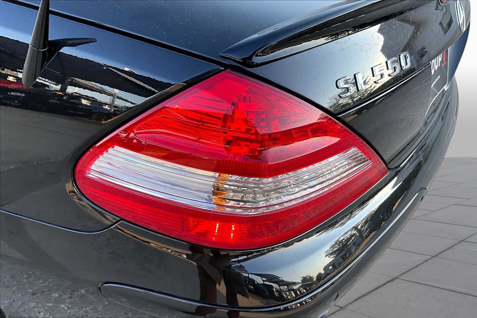 Used 2007 Black Mercedes-Benz 5.5L V8 image 24