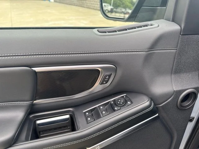 New 2027 Glacier Gray Metallic Tri-Coat Ford Platinum image 18
