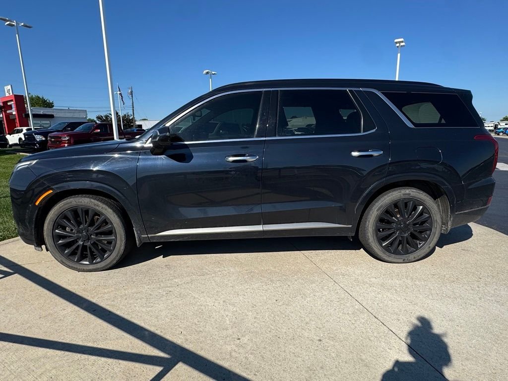 Used 2020 Moonlight Cloud Hyundai Limited image 4