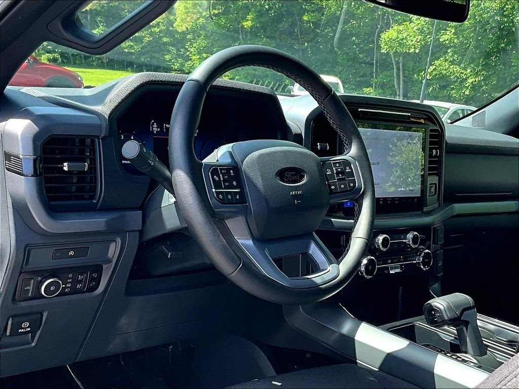 Used 2025 White Ford XLT image 8