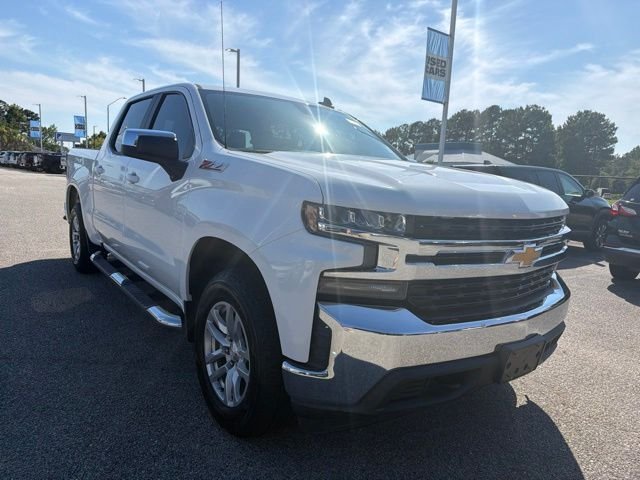Used 2019 White Chevrolet LT image 1
