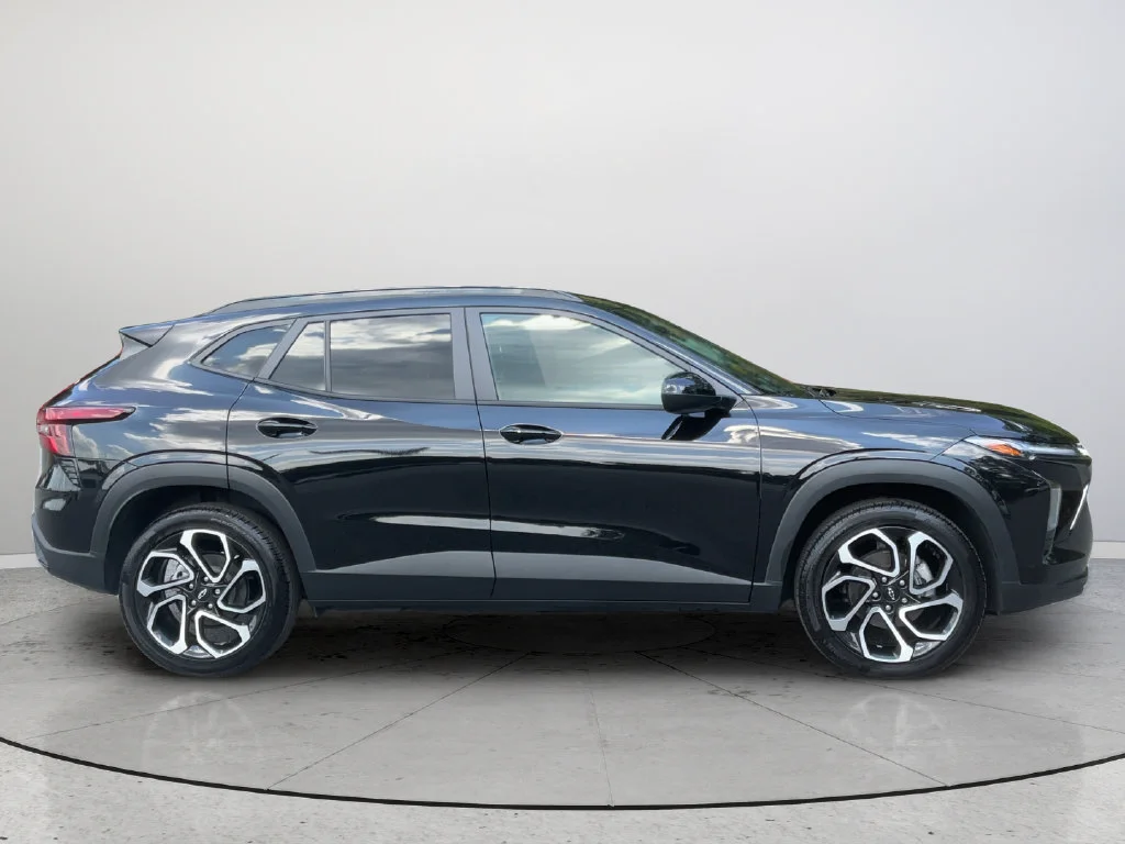 Used 2024 Mosaic Black Metallic Chevrolet 2RS image 5