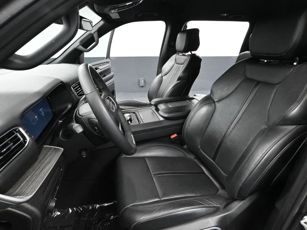 2024 Jeep Wagoneer Series II - Photo 25