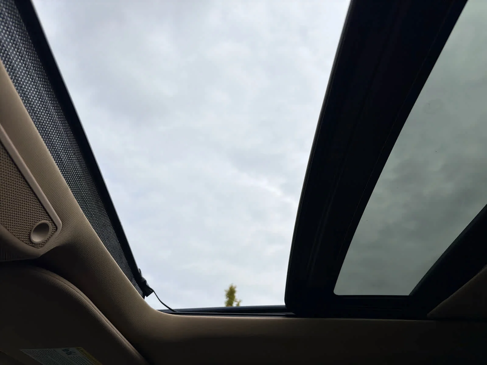 Used 2019 Blue Jeans Metallic Ford LARIAT image 5
